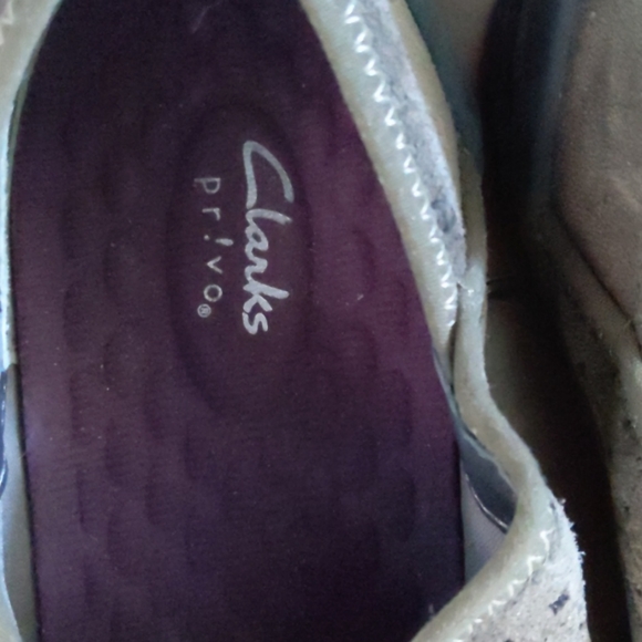 Comfy neutral suede loafers - Picture 2 of 3